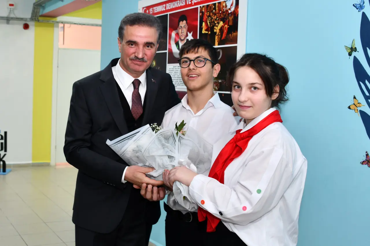 Gümüşhane’de 3 Aralık Farkındalığı: Vali Aydın Baruş’tan “Sevgi” Vurgusu ve Vefa Örneği 3