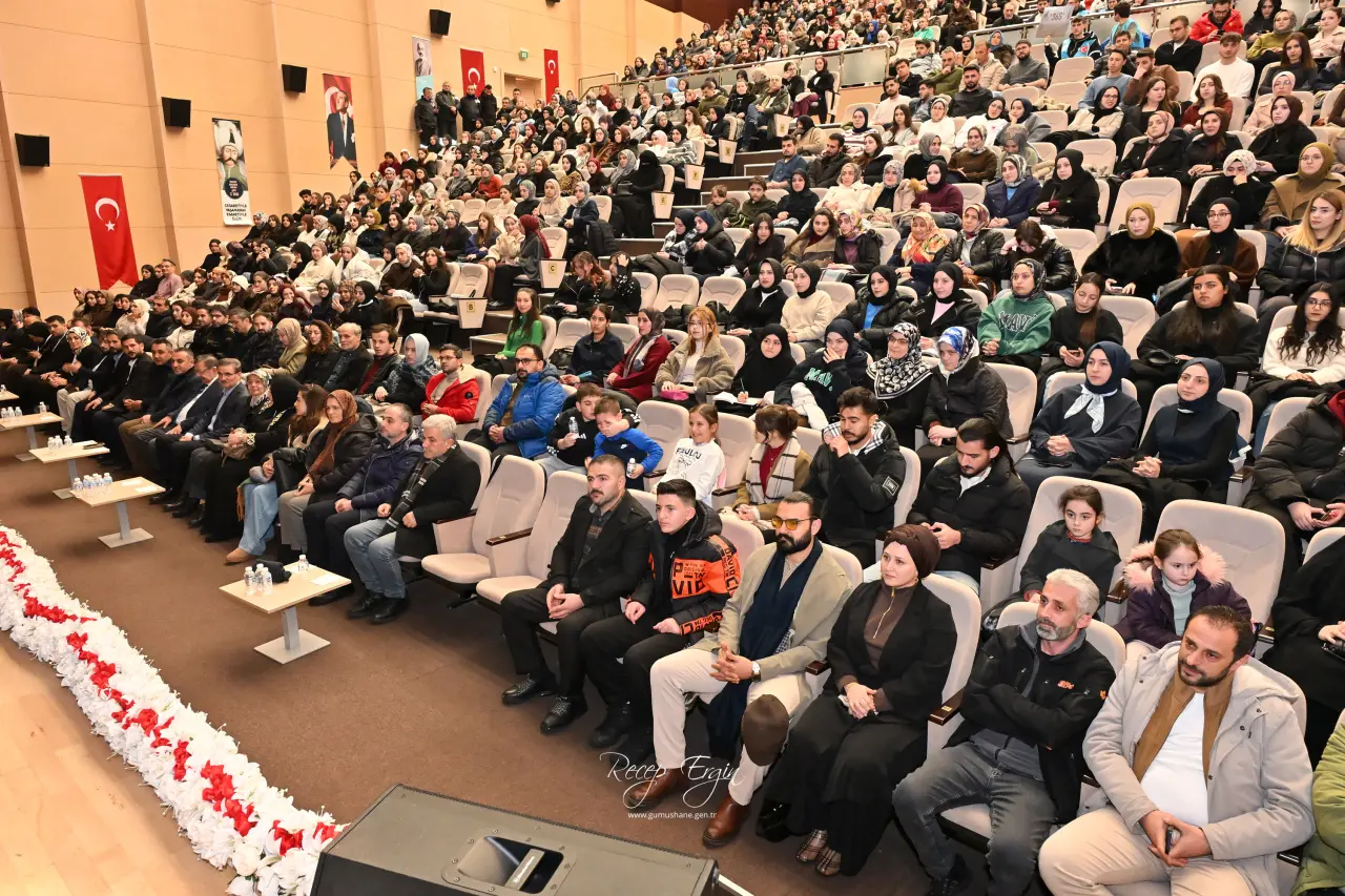 Hayati İnanç’tan Gümüşhane’de gönüllere dokunan sohbet: Son gülen iyi güler 11