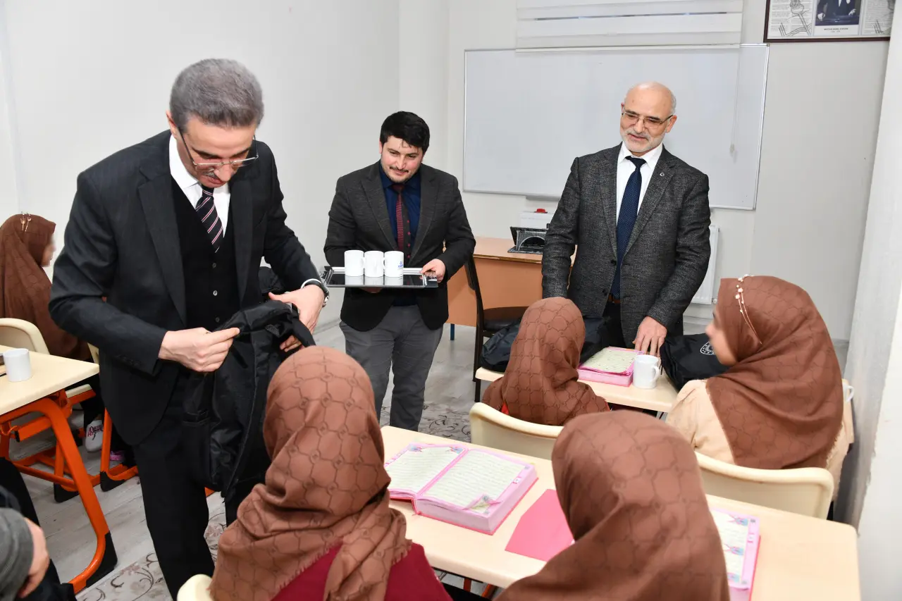 Vali Baruş’dan Genç Hafız adaylarına moral ziyareti 5