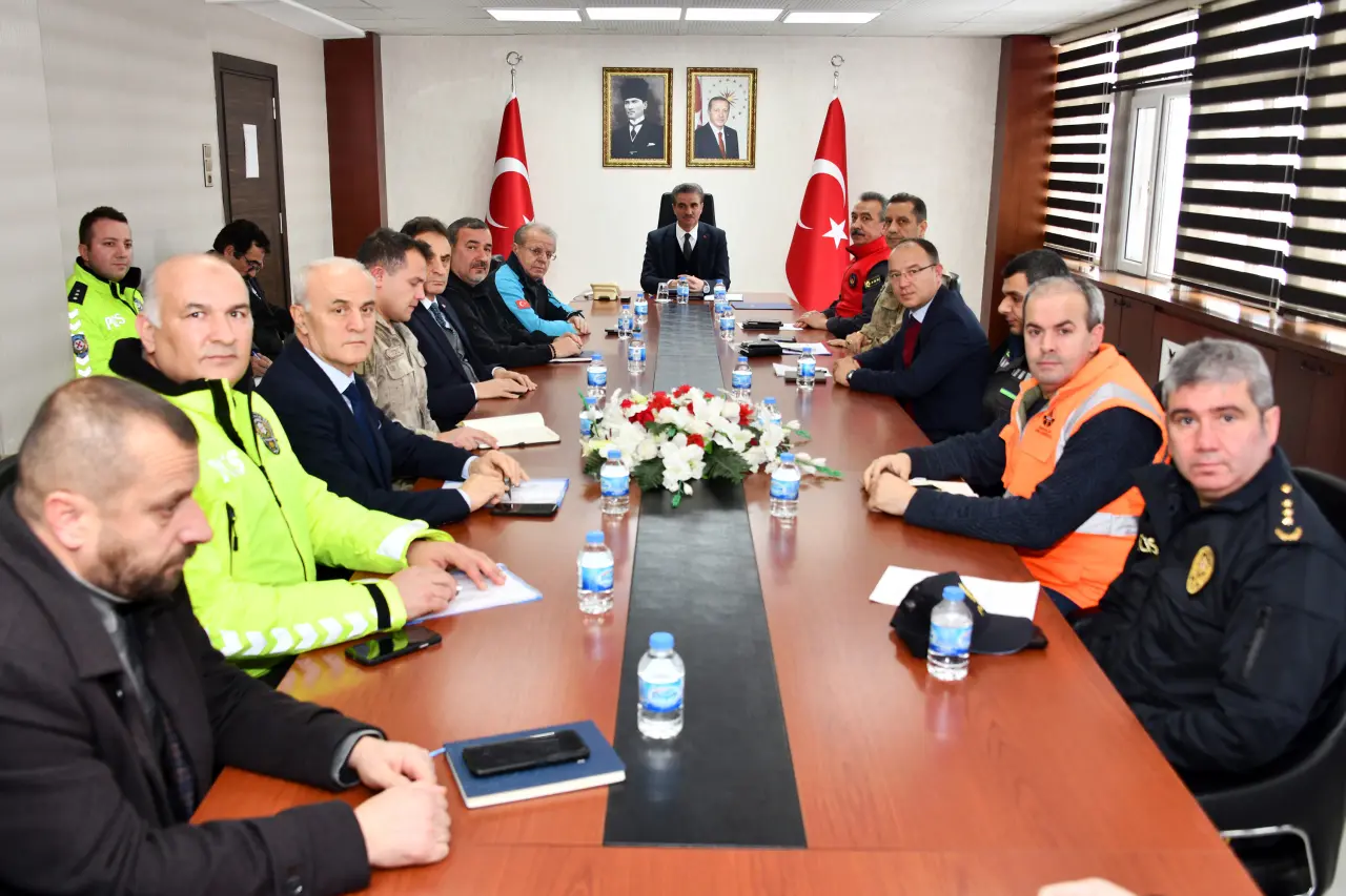 Gümüşhane’de Kış Tedbirleri ve Koordinasyon Toplantısı gerçekleştirildi 1