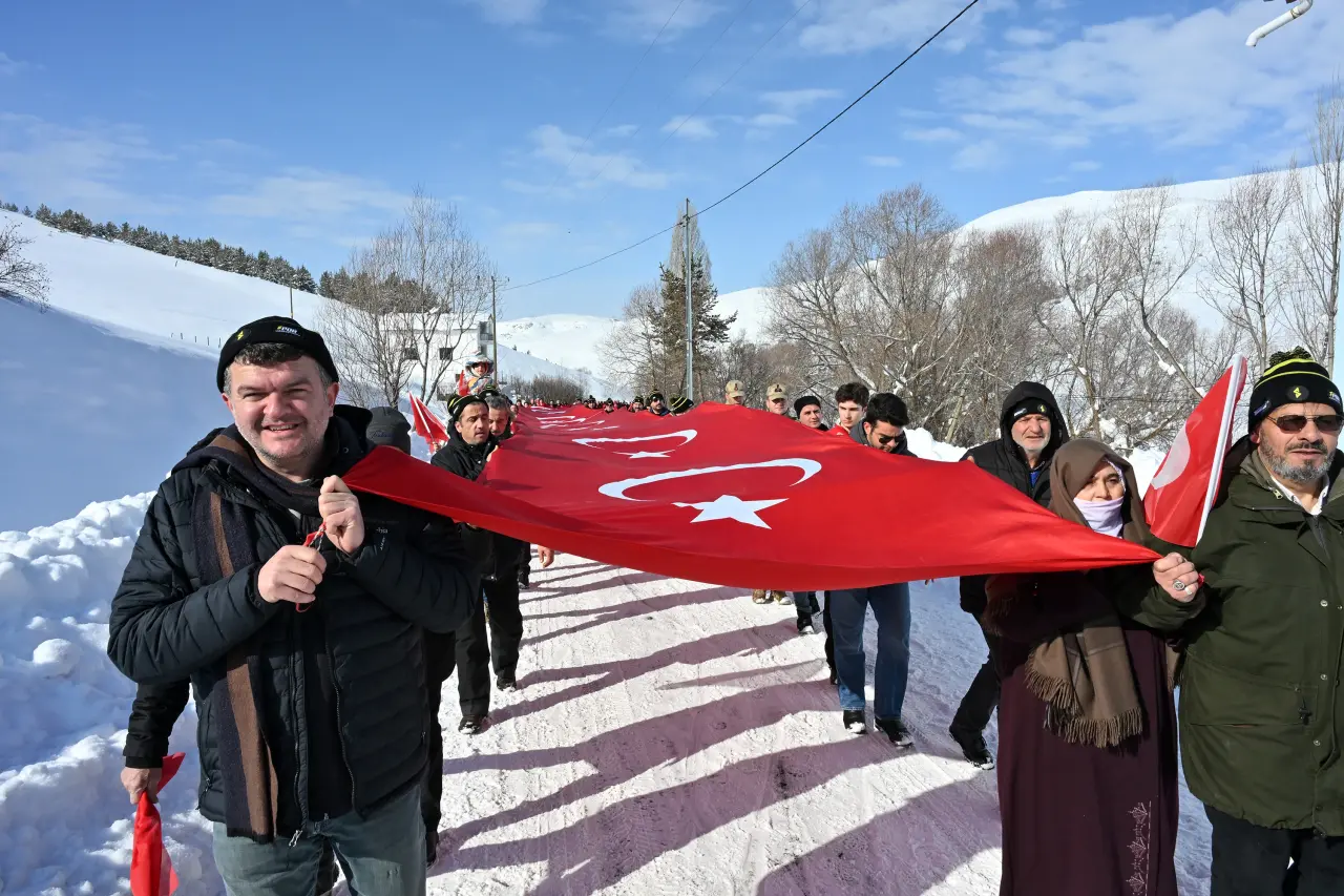 Gümüşhane’de 33. Kar Voleybolu Şenliği, Milli Futbolcu Ahmet Çalık Anısına Düzenlendi 38