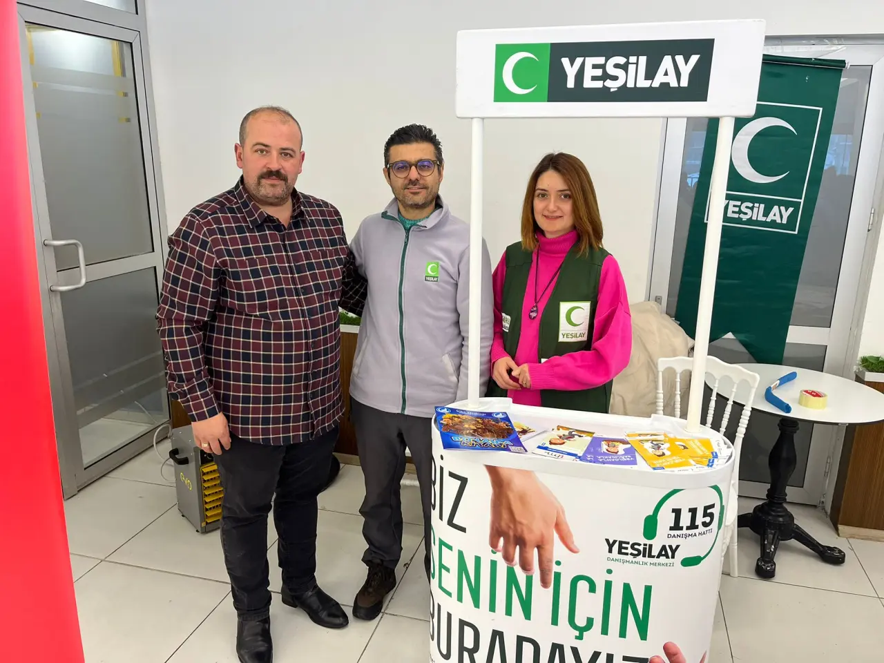 Gümüşhane’de Çocuklar Bu Programda Coştu! Karne Hediyeleri ve Eğlence Bir Arada 31