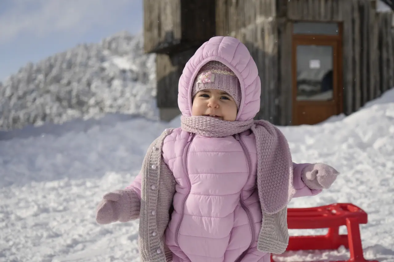 Karnesini Alan Oraya Akın Etti! Zigana Dağı’nda İğne Atsan Yere Düşmüyor 9