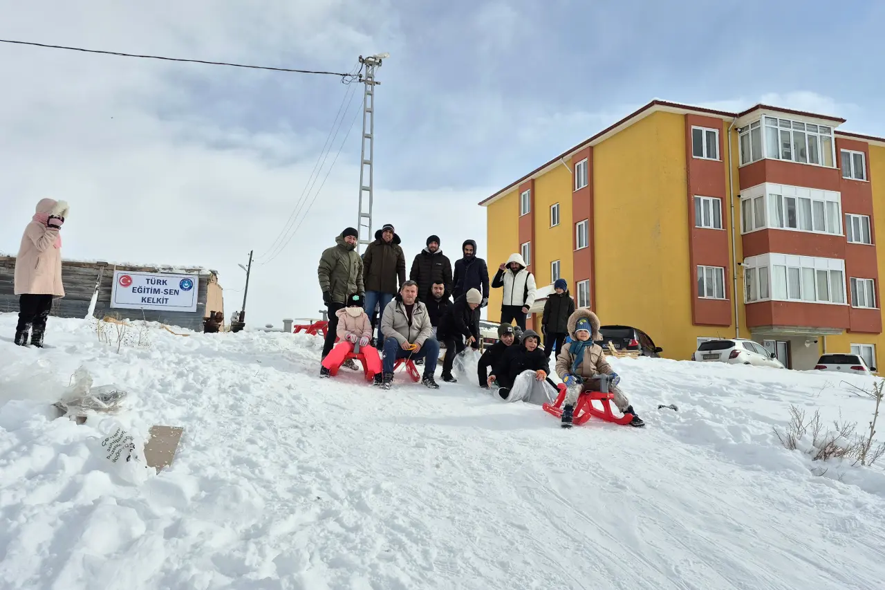 Kelkit Türk Eğitim-Sen’den eğitim camiasına sömestr jesti 2