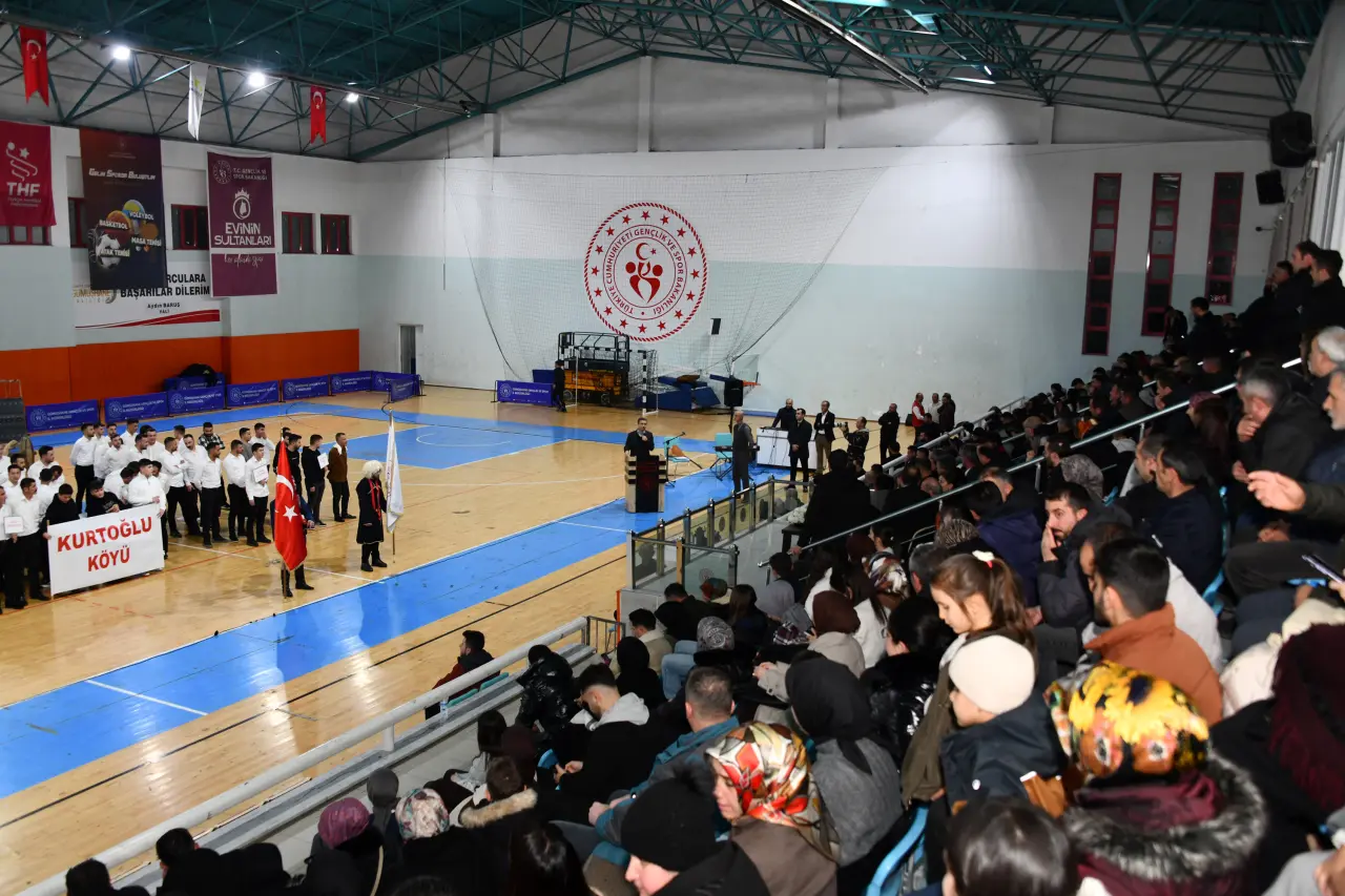 Gümüşhane'de kültürel mirasın kalbi Aydın Doğan Spor Salonu'nda attı 5