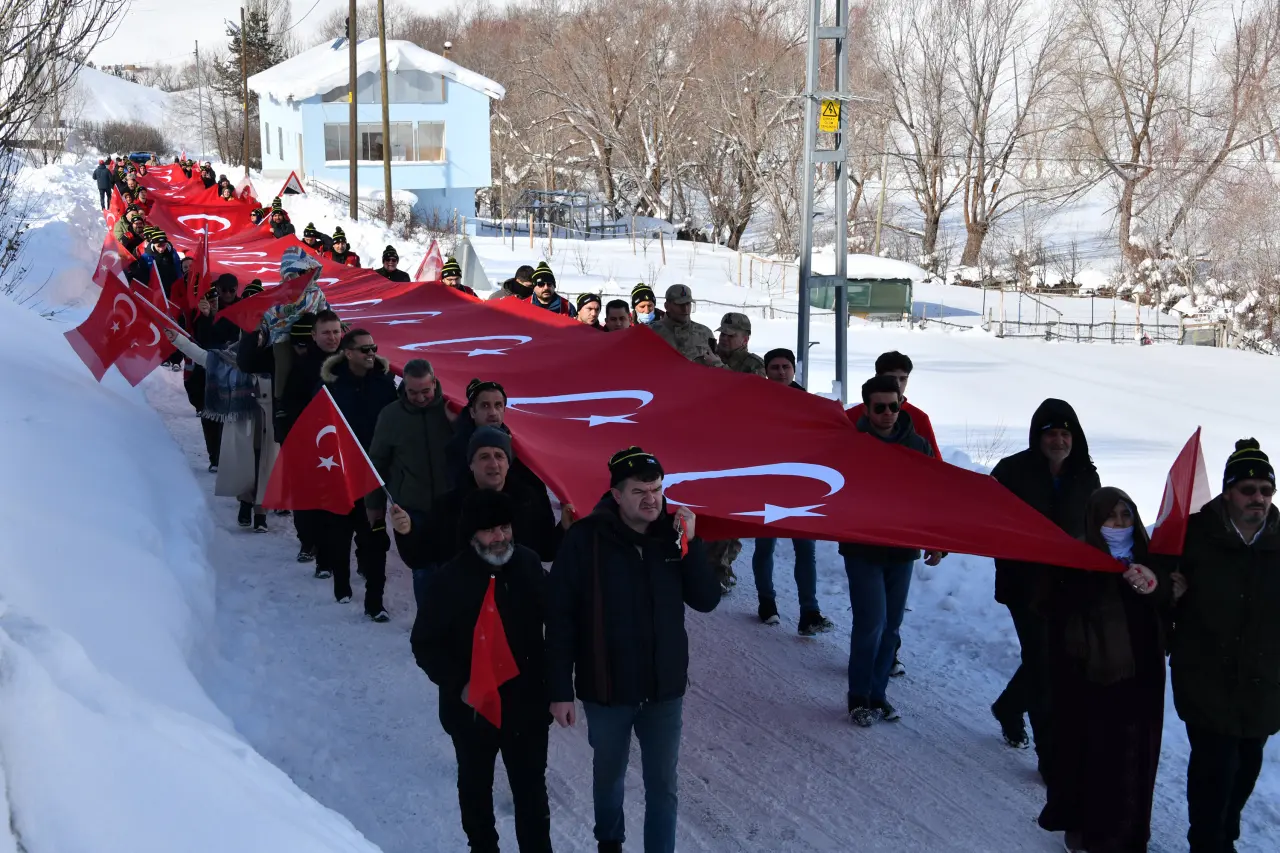 Gümüşhane’de 33. Kar Voleybolu Şenliği, Milli Futbolcu Ahmet Çalık Anısına Düzenlendi 13