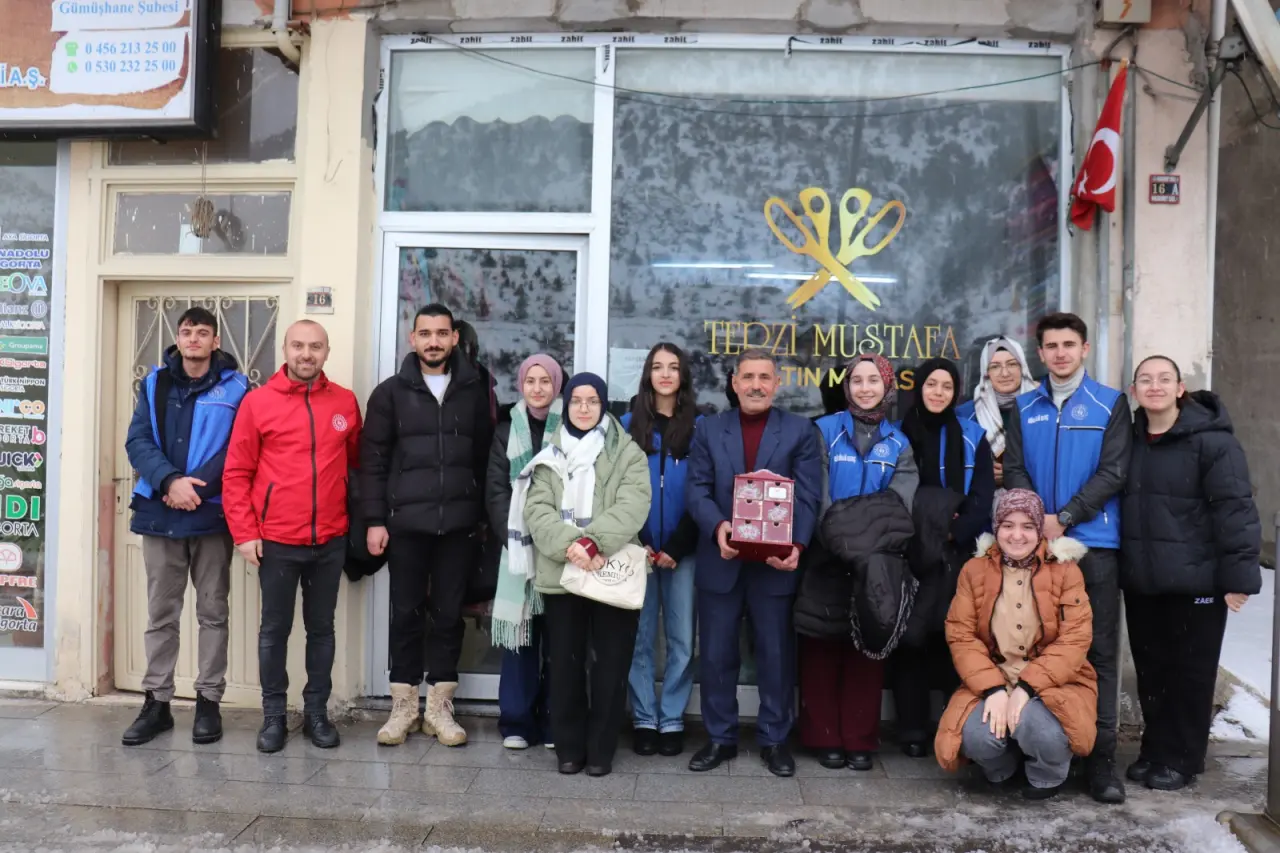 Gümüşhane Gençlik Merkezi’nden yarım asırlık zanaatkâra vefa ziyareti 13