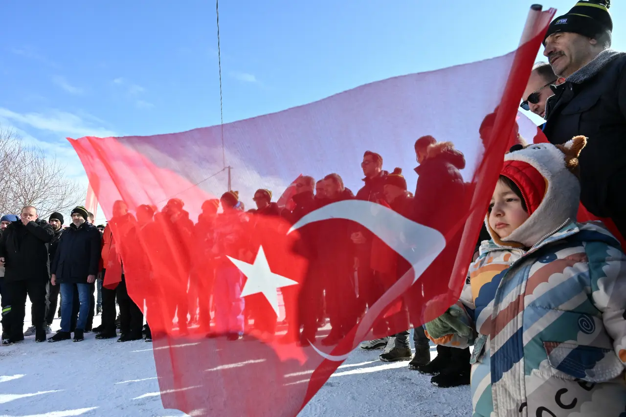 Gümüşhane’de 33. Kar Voleybolu Şenliği, Milli Futbolcu Ahmet Çalık Anısına Düzenlendi 18