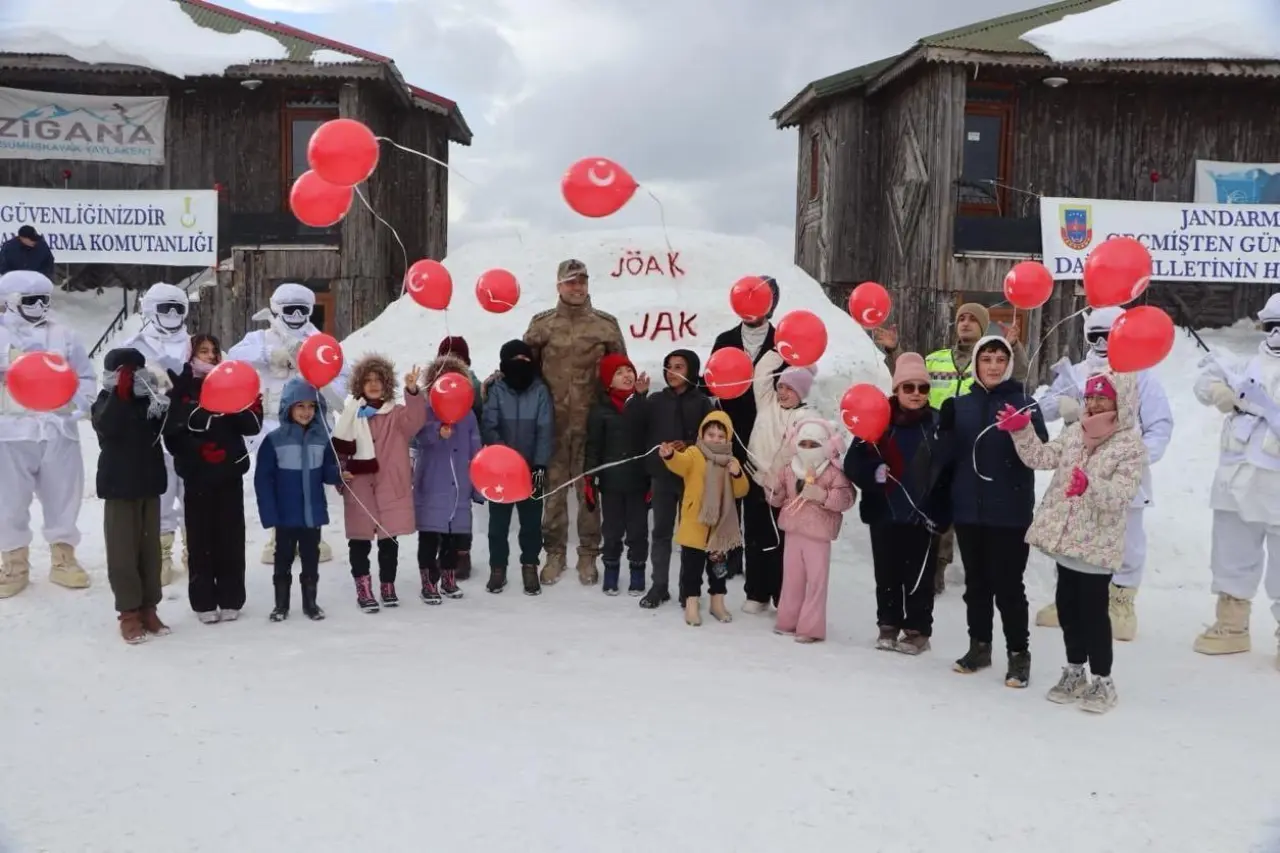 Zigana’da vefa programı: Jandarma şehit ailelerini ve gazileri misafir etti 20