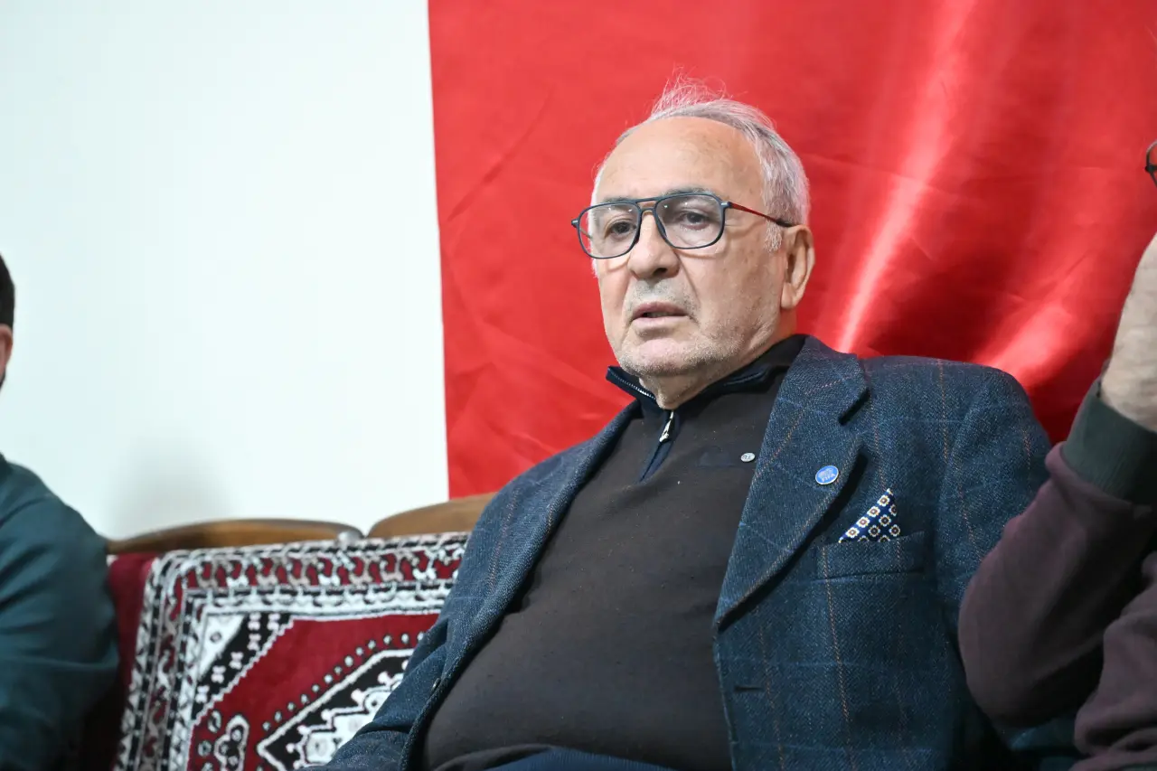 Prof.Dr. Ali Kızılet’ten Gümüşhane’de ezber bozan açıklamalar: ‘Türkiye’de Tesis Fazlası Var!’ 2