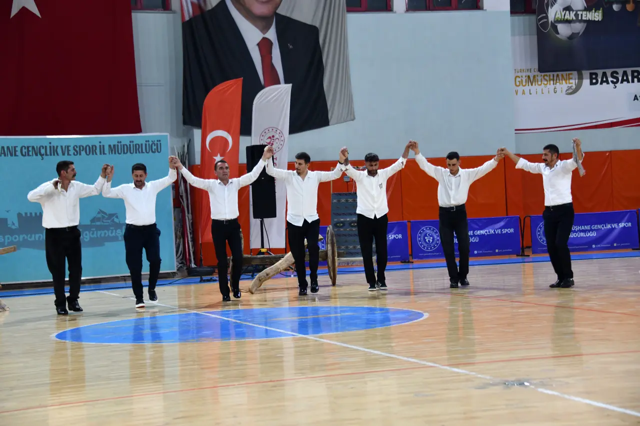 Gümüşhane'de kültürel mirasın kalbi Aydın Doğan Spor Salonu'nda attı 20