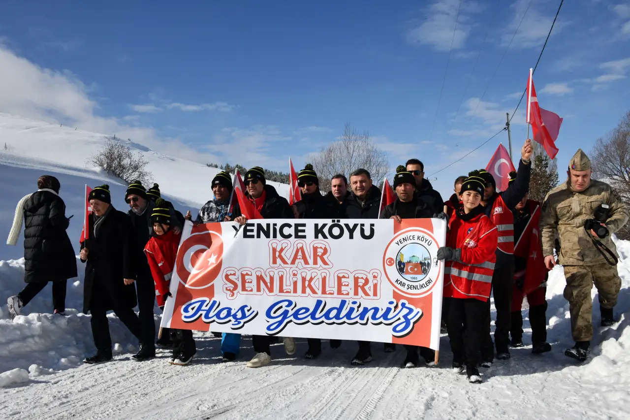 Gümüşhane’de 33. Kar Voleybolu Şenliği, Milli Futbolcu Ahmet Çalık Anısına Düzenlendi 12