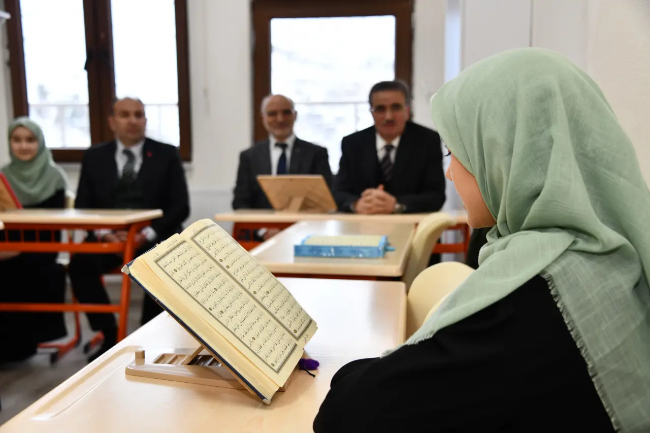 Vali Baruş’dan Genç Hafız adaylarına moral ziyareti 1