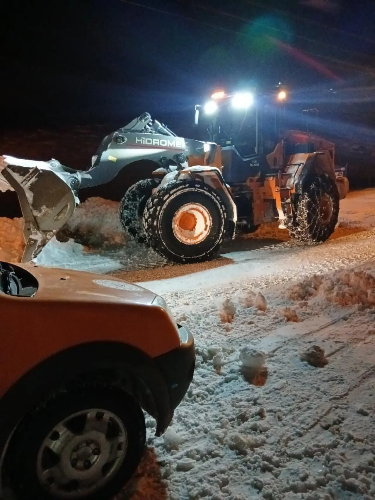 Yağmurdere yoluna çığ düştü 3