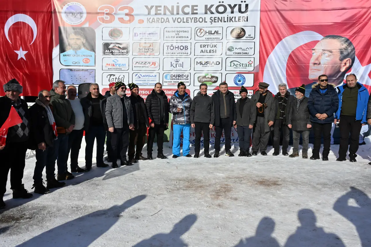 Gümüşhane’de 33. Kar Voleybolu Şenliği, Milli Futbolcu Ahmet Çalık Anısına Düzenlendi 59
