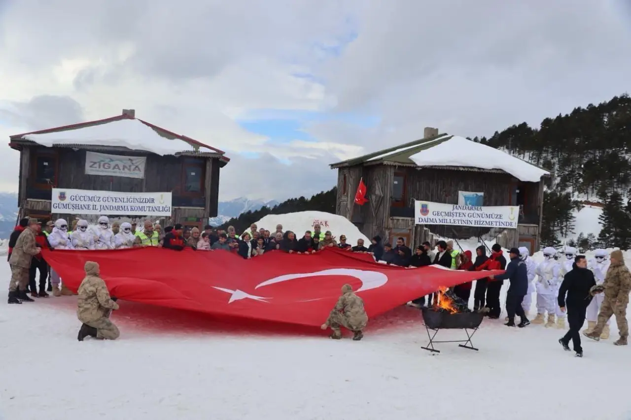 Zigana’da vefa programı: Jandarma şehit ailelerini ve gazileri misafir etti 22