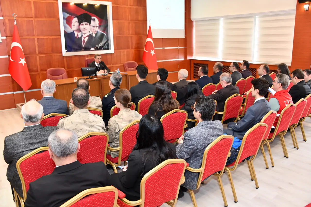 Gümüşhane’de 2026 yılının ilk Kadına Yönelik Şiddetle Mücadele Toplantısı yapıldı 5