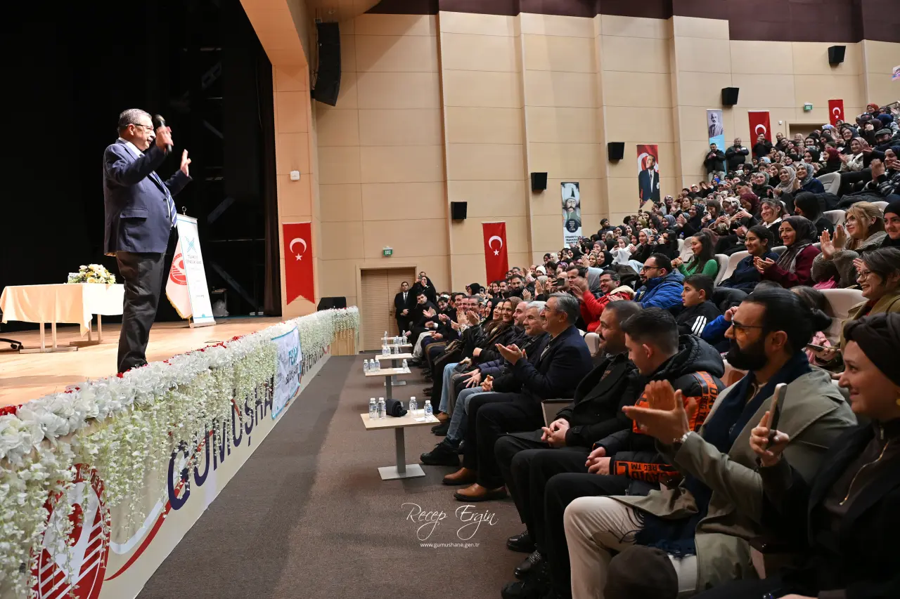 Hayati İnanç’tan Gümüşhane’de gönüllere dokunan sohbet: Son gülen iyi güler 20