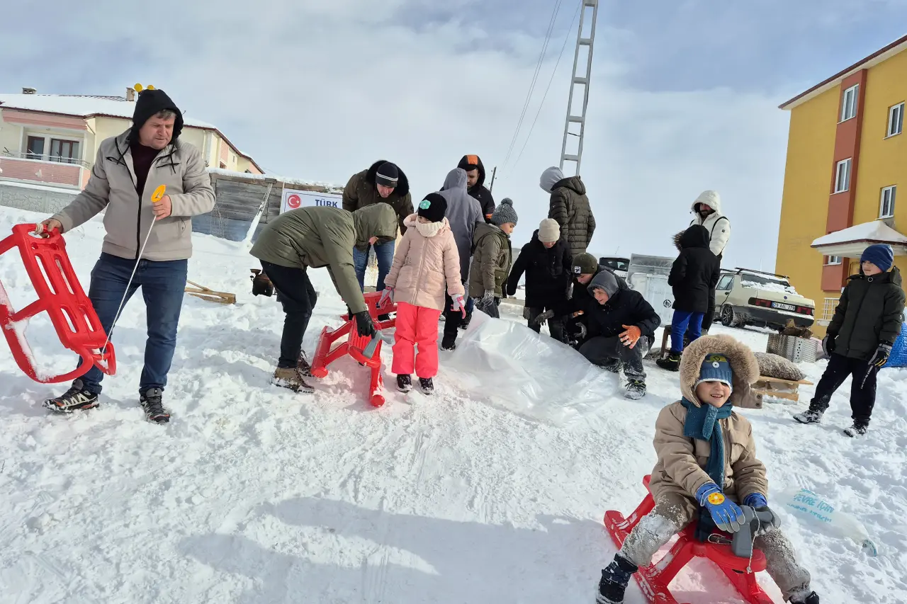Kelkit Türk Eğitim-Sen’den eğitim camiasına sömestr jesti 1