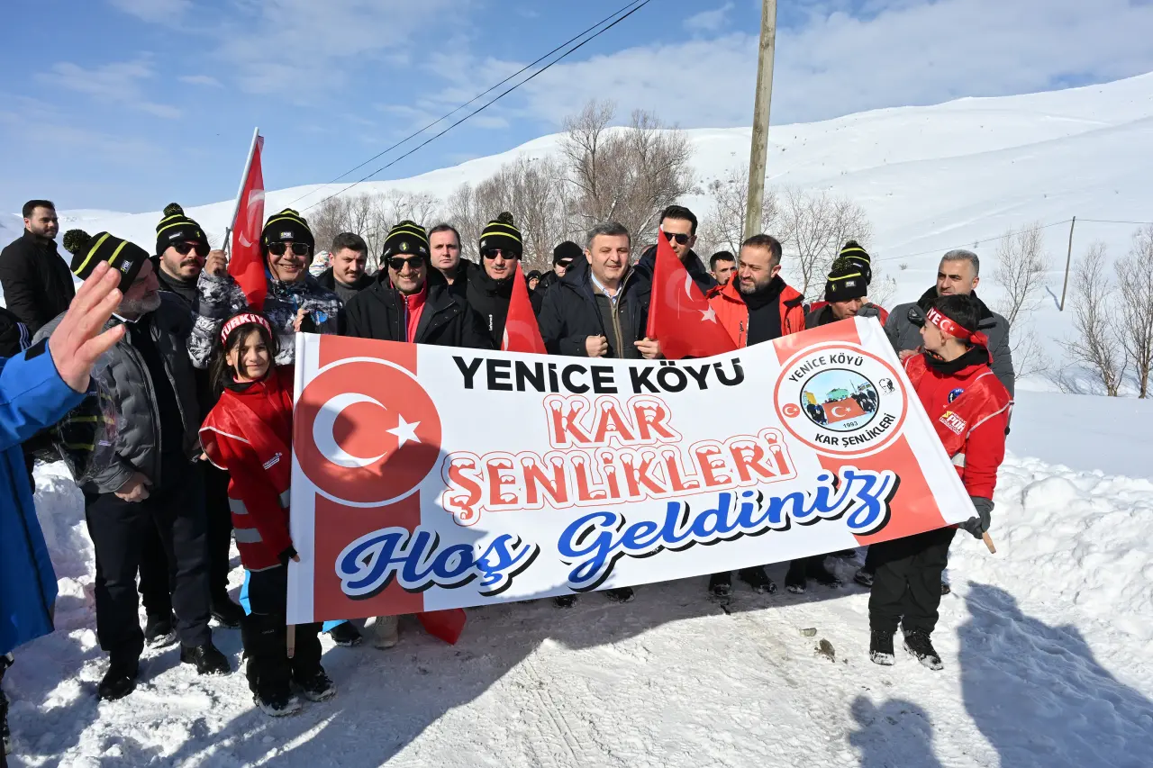 Gümüşhane’de 33. Kar Voleybolu Şenliği, Milli Futbolcu Ahmet Çalık Anısına Düzenlendi 35