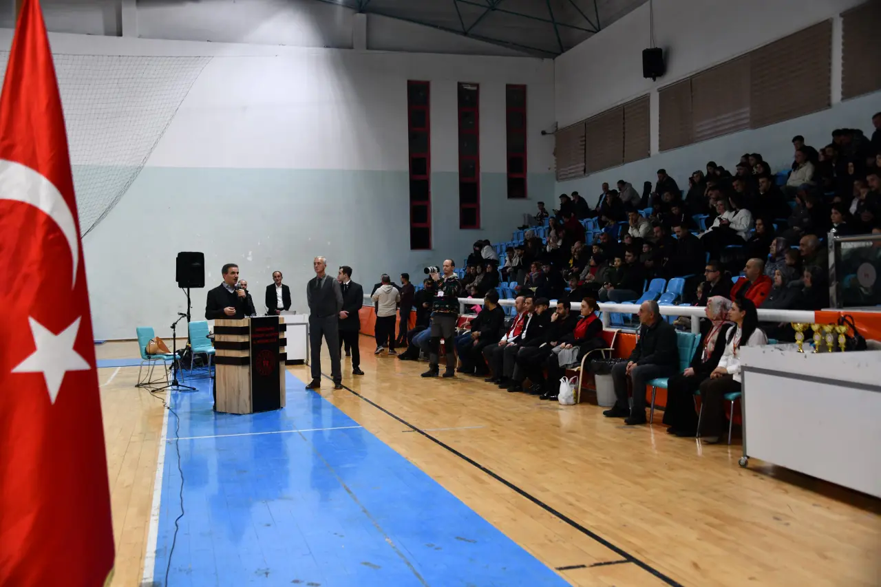 Gümüşhane'de kültürel mirasın kalbi Aydın Doğan Spor Salonu'nda attı 29