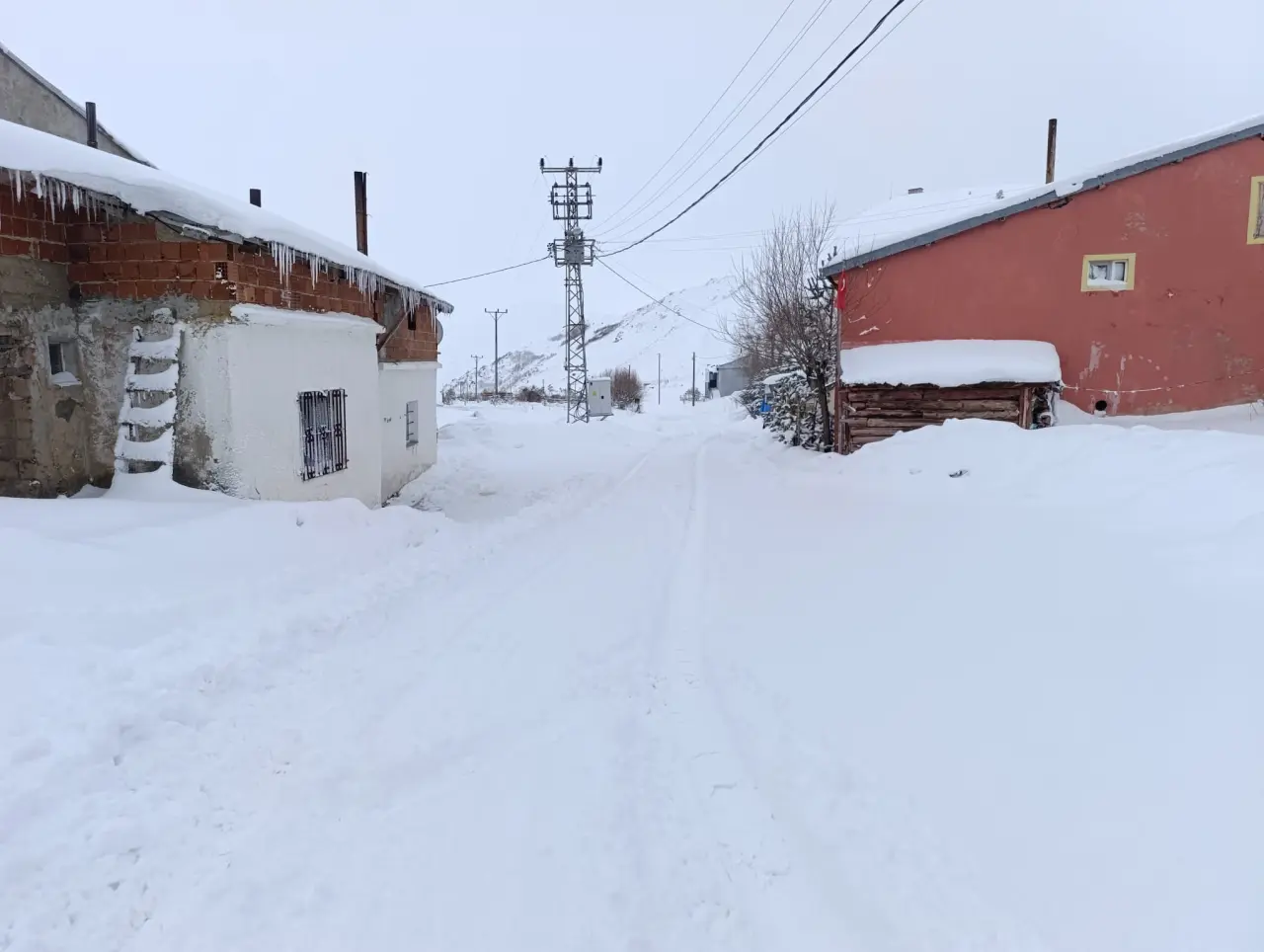 2170 rakımda ekmekleri biten köylülerin imdadına "Devlet" yetişti 3