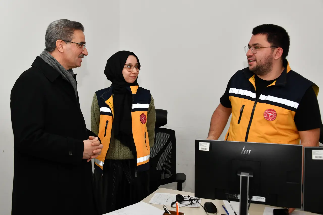 Vali Aydın Baruş, görev başındaki personelin yeni yılını kutladı 7