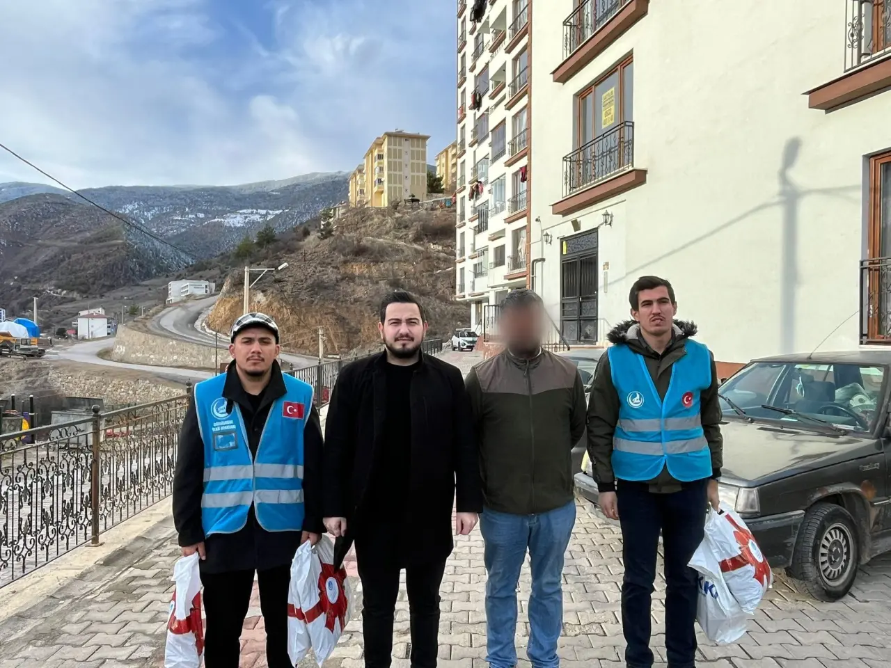 ‘Kış Üşütür, Ocak Isıtır’: Ülkü Ocakları’ndan Gümüşhane’de gönülleri ısıtan yardım seferberliği 14