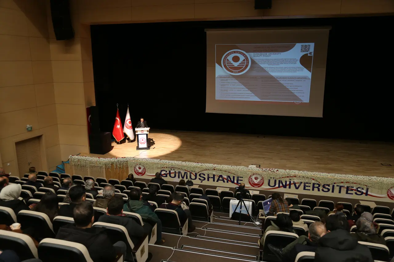 GÜ’de akademik personele temel oryantasyon eğitimi 4