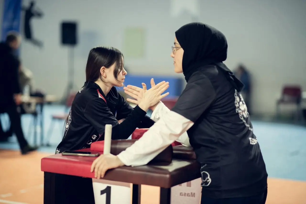 Bu gençler bir harika! Bilekleri bükülmüyor 4