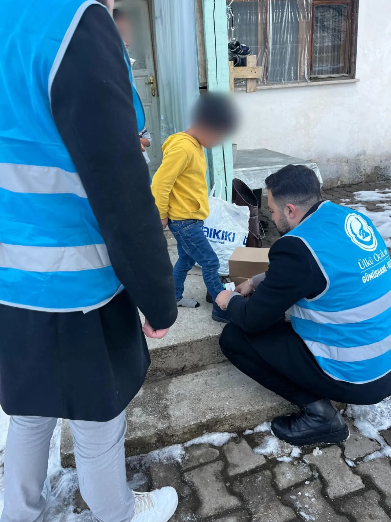 ‘Kış Üşütür, Ocak Isıtır’: Ülkü Ocakları’ndan Gümüşhane’de gönülleri ısıtan yardım seferberliği 4