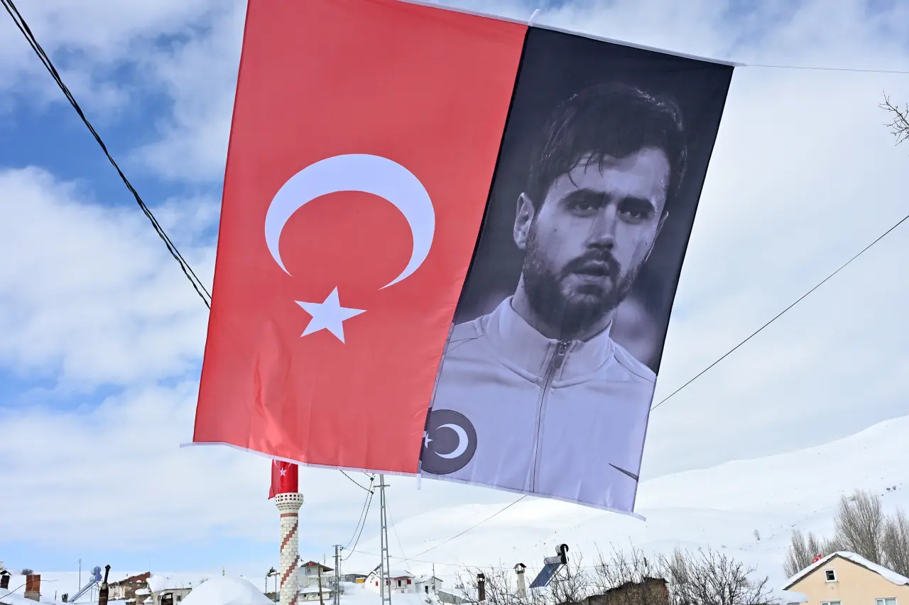 Gümüşhane’de 33. Kar Voleybolu Şenliği, Milli Futbolcu Ahmet Çalık Anısına Düzenlendi 52