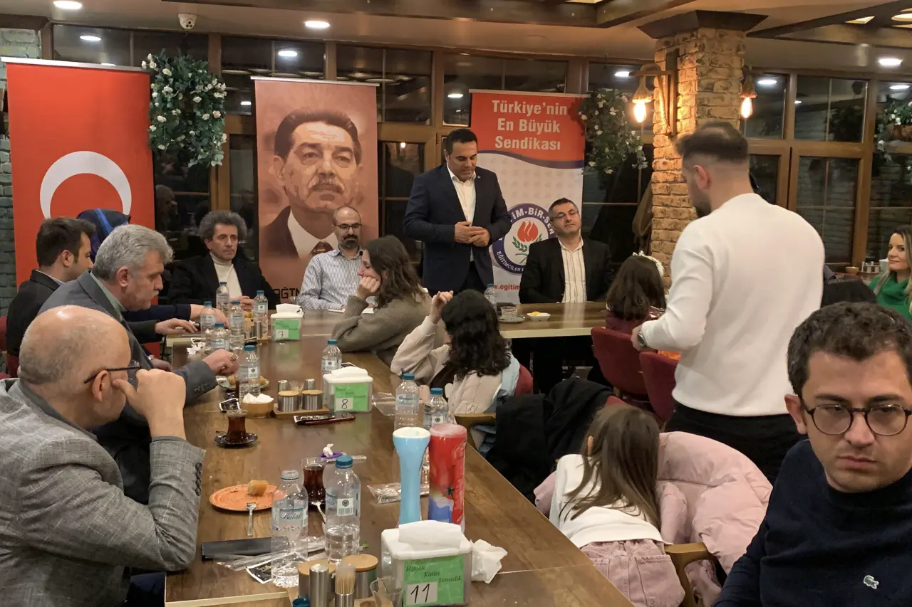 Eğitim-Bir-Sen’den Gümüşhane Üniversitesi’nin zirvedeki akademisyenlerine plaket 6