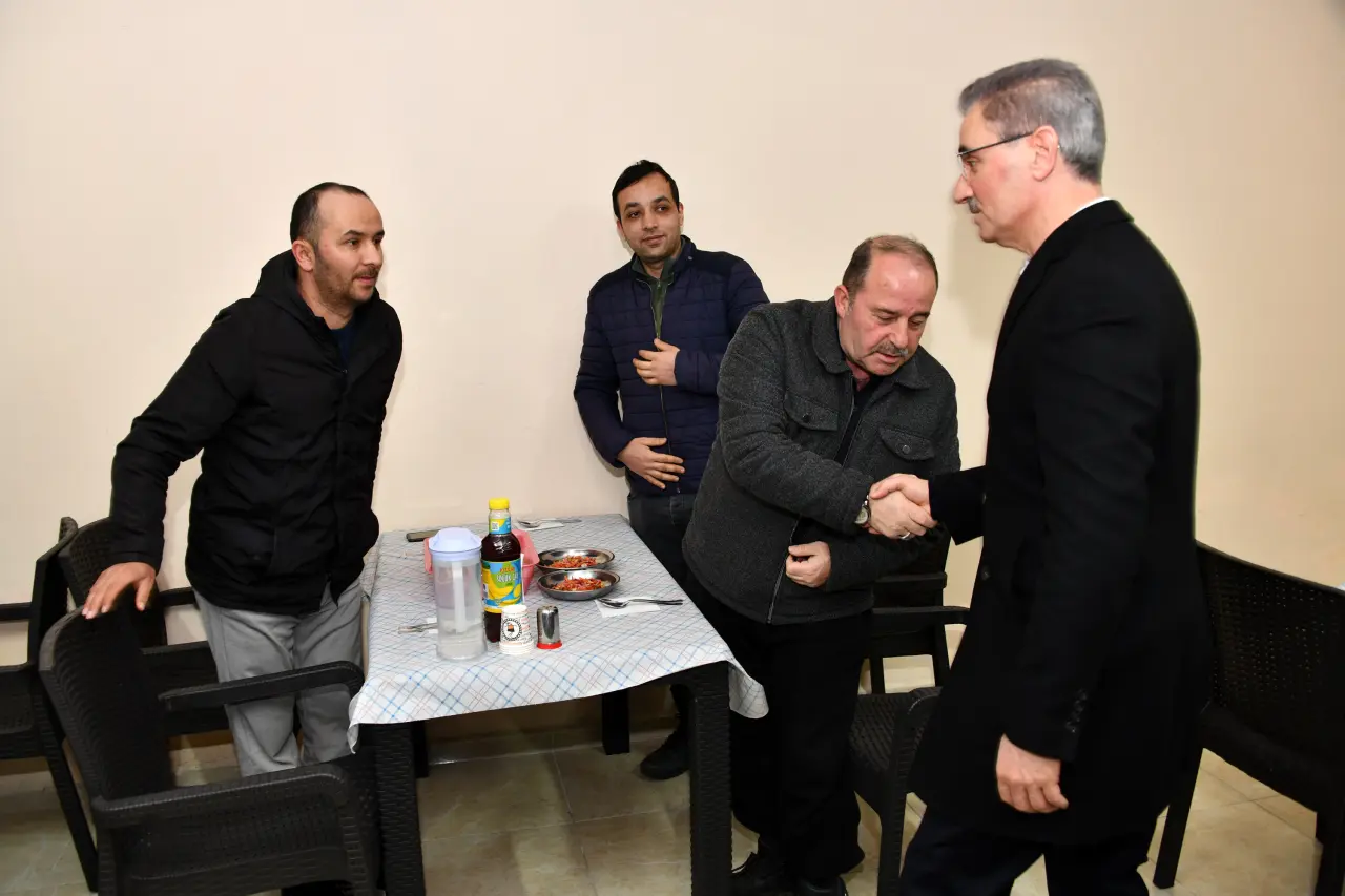 Vali Aydın Baruş, Kırıklı Köyü’nün 22 yıllık iftar geleneğine katıldı 2