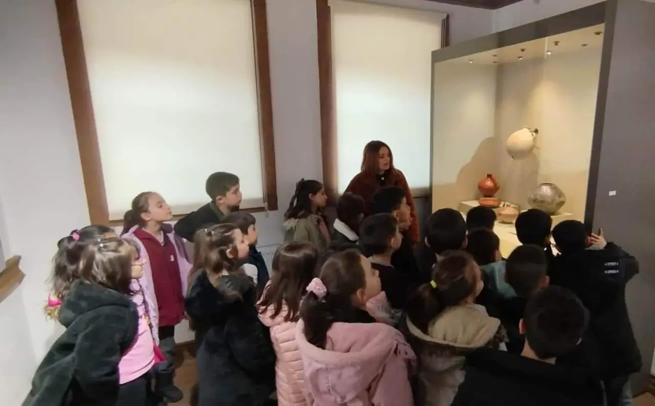 Gümüşhaneli minikler tarihin kalbinde: Müzede Hayat Bilgisi dersi 2