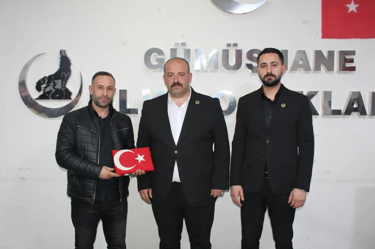 Gümüşhane Ülkü Ocakları’nda yeni dönem: 29 kişilik yönetim kadrosu göreve başladı 7