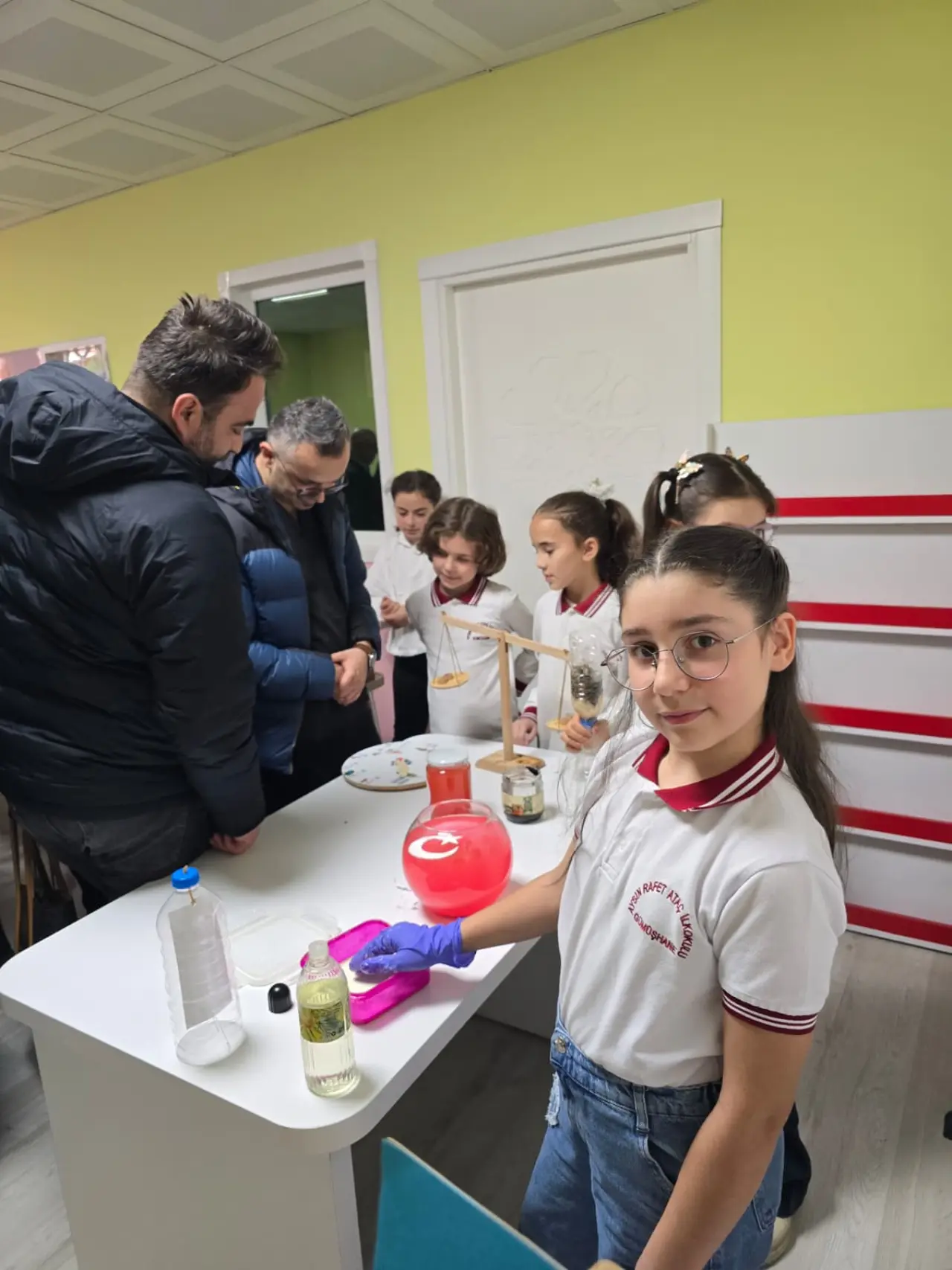 Aysın Rafet Ataç İlkokulu’nda Uluslararası "Yaşam Becerileri" Sergisi Düzenlendi 17