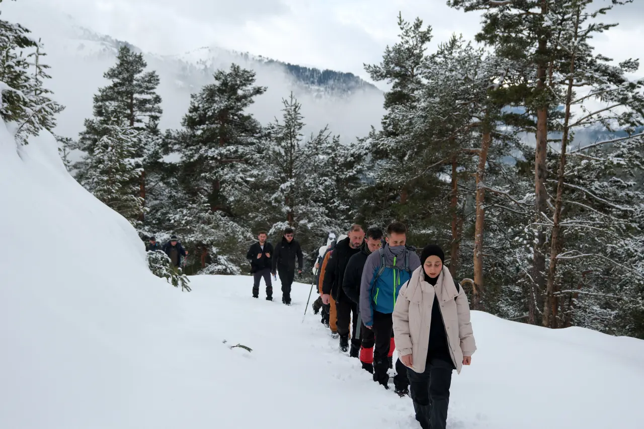 Bir günde dört mevsimi birden yaşadılar 44