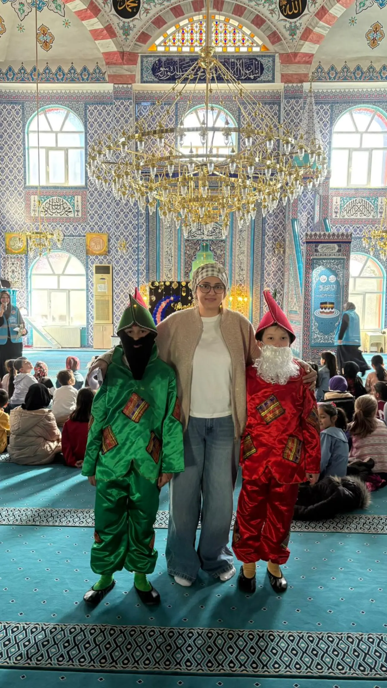 Gümüşhane’de çocuklar bu etkinliğe bayıldı! Hacivat ve Karagöz sahne aldı 3