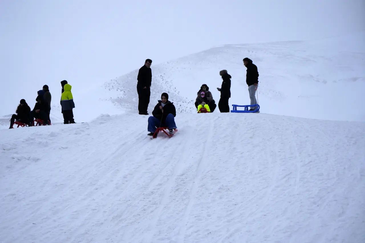 Zigana Dağı sömestr tatili boyunca 80 bin ziyaretçiyi ağırladı 8
