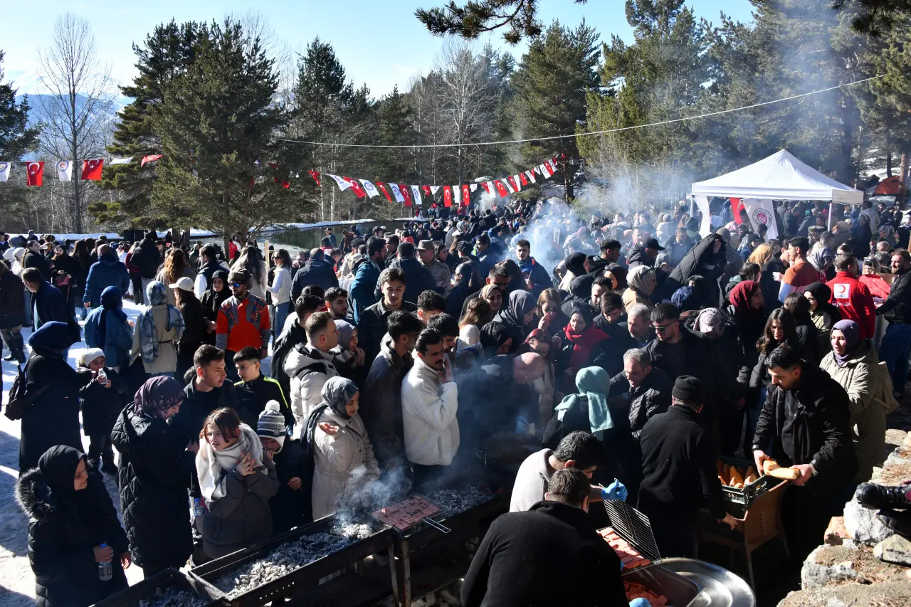 Gümüşhane'nin Kurtuluşunun 108. Yıl Dönümü Törenlerle Kutlandı 15