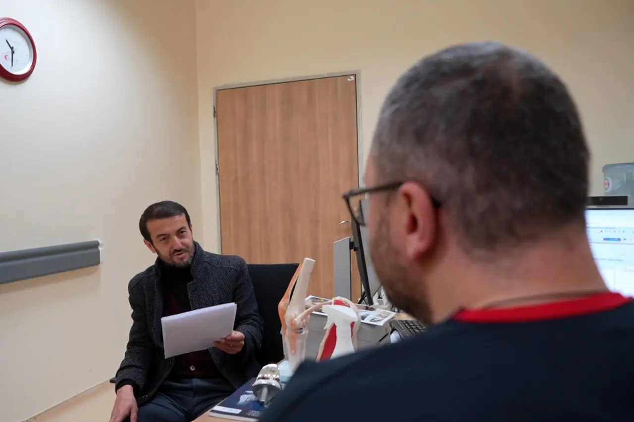 Randevu alamayınca öyle bir şey yaptı ki! Doktor bile şaştı kaldı 8