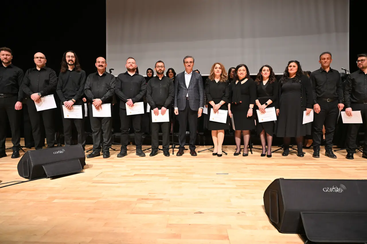 Gümüşhane’de sahne öğretmenlerin! Maarif Korosu’ndan unutulmaz sanat gecesi 50