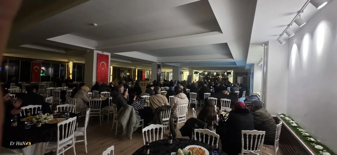 Gümüşhane’de mısralar geçidi: Türk Eğitim-Sen’den Harşit Kelkit Vadi Şiir Akşamları programı 11