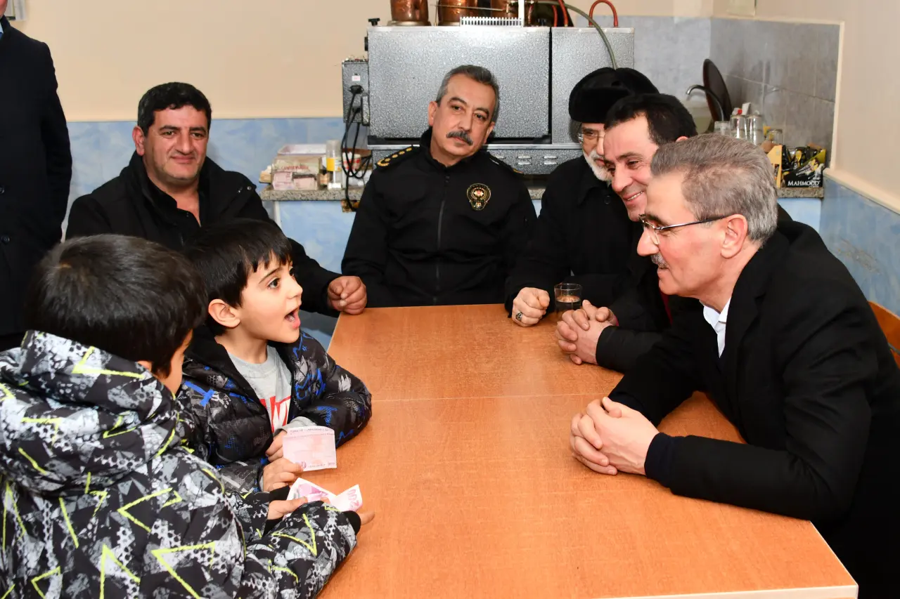 Vali Aydın Baruş, Kırıklı Köyü’nün 22 yıllık iftar geleneğine katıldı 14