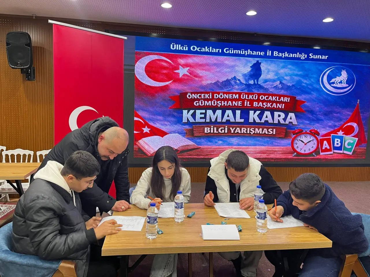 ‘Deli Kurt’ unutulmadı: Gümüşhane Ülkü Ocakları’ndan Kemal Kara anısına bilgi yarışması 17