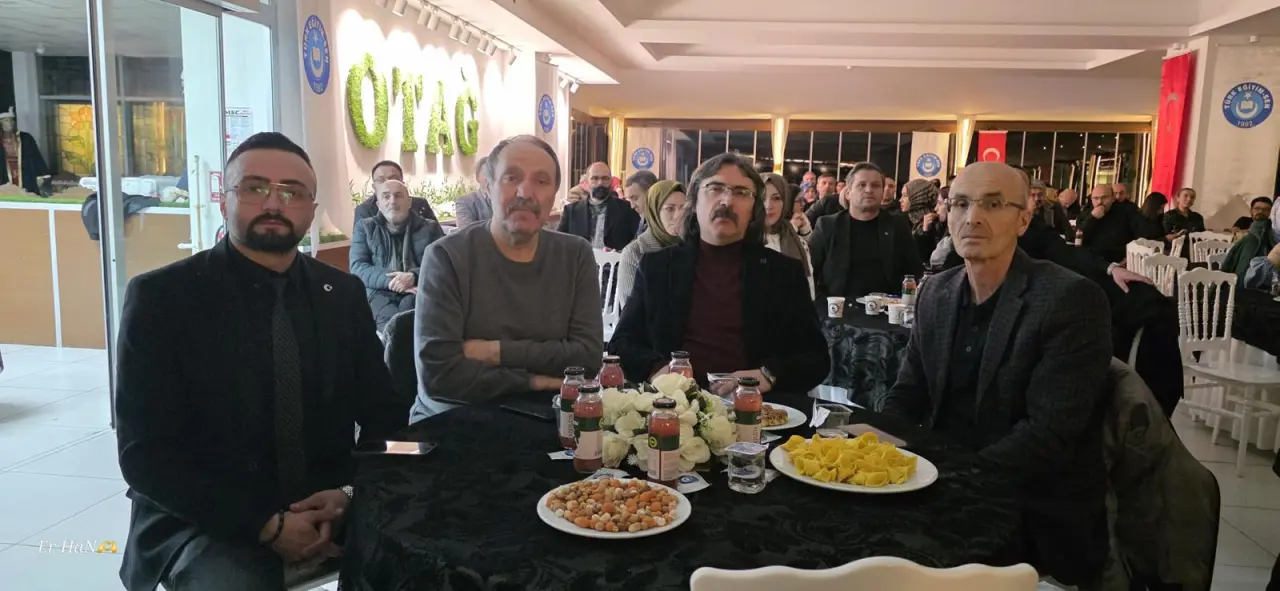 Gümüşhane’de mısralar geçidi: Türk Eğitim-Sen’den Harşit Kelkit Vadi Şiir Akşamları programı 8