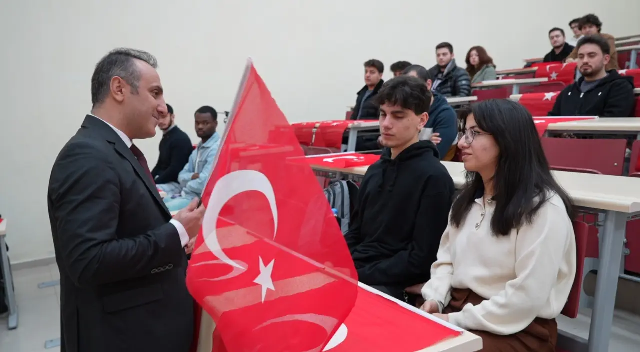 Gümüşhane Üniversitesi’nde ilk ders Türk Bayrağı’na ayrıldı 5