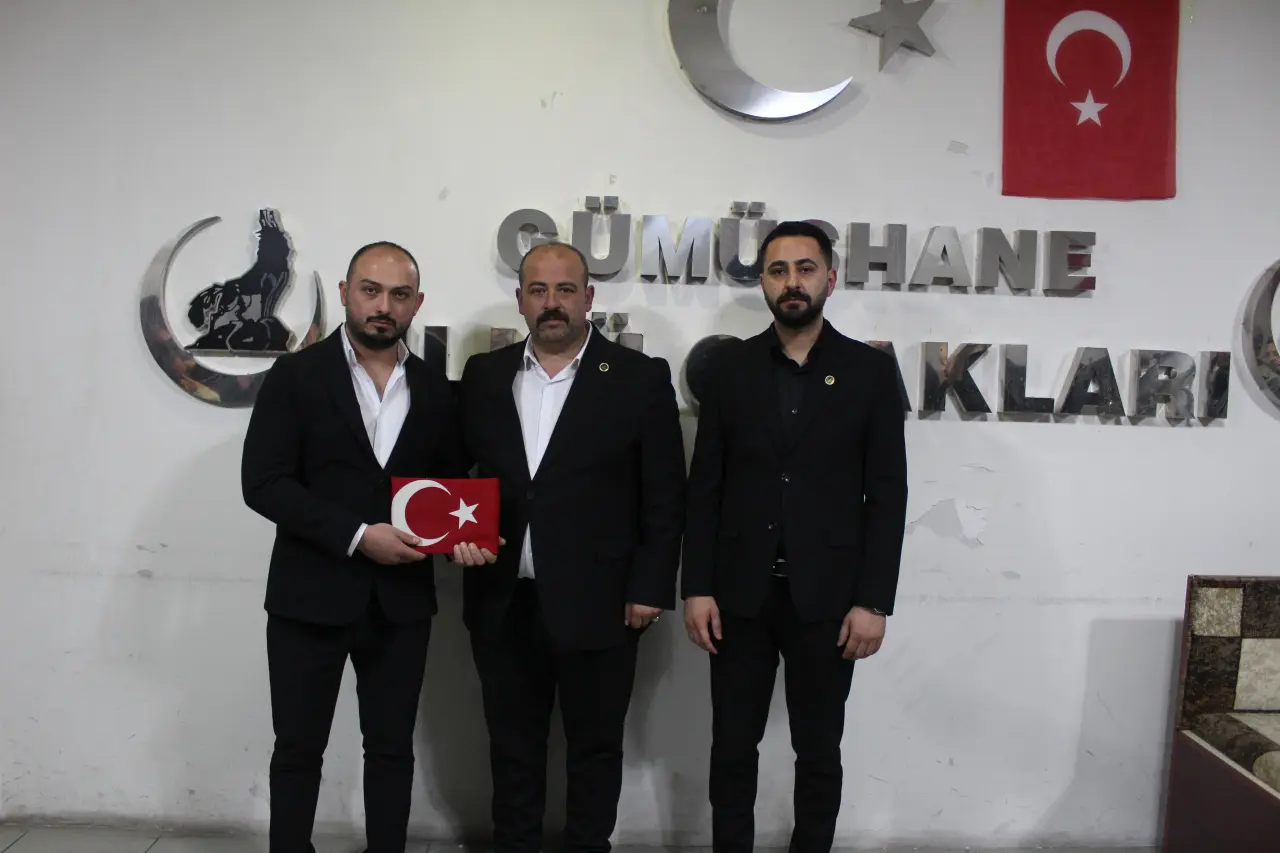 Gümüşhane Ülkü Ocakları’nda yeni dönem: 29 kişilik yönetim kadrosu göreve başladı 12