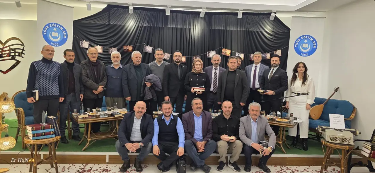 Gümüşhane’de mısralar geçidi: Türk Eğitim-Sen’den Harşit Kelkit Vadi Şiir Akşamları programı 2